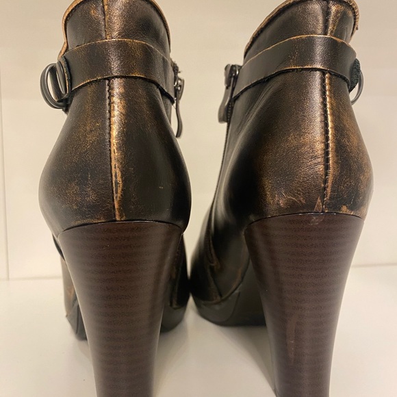 ⭐️ NEW ⭐️ OVERLAND BOOTIE - Picture 3 of 5